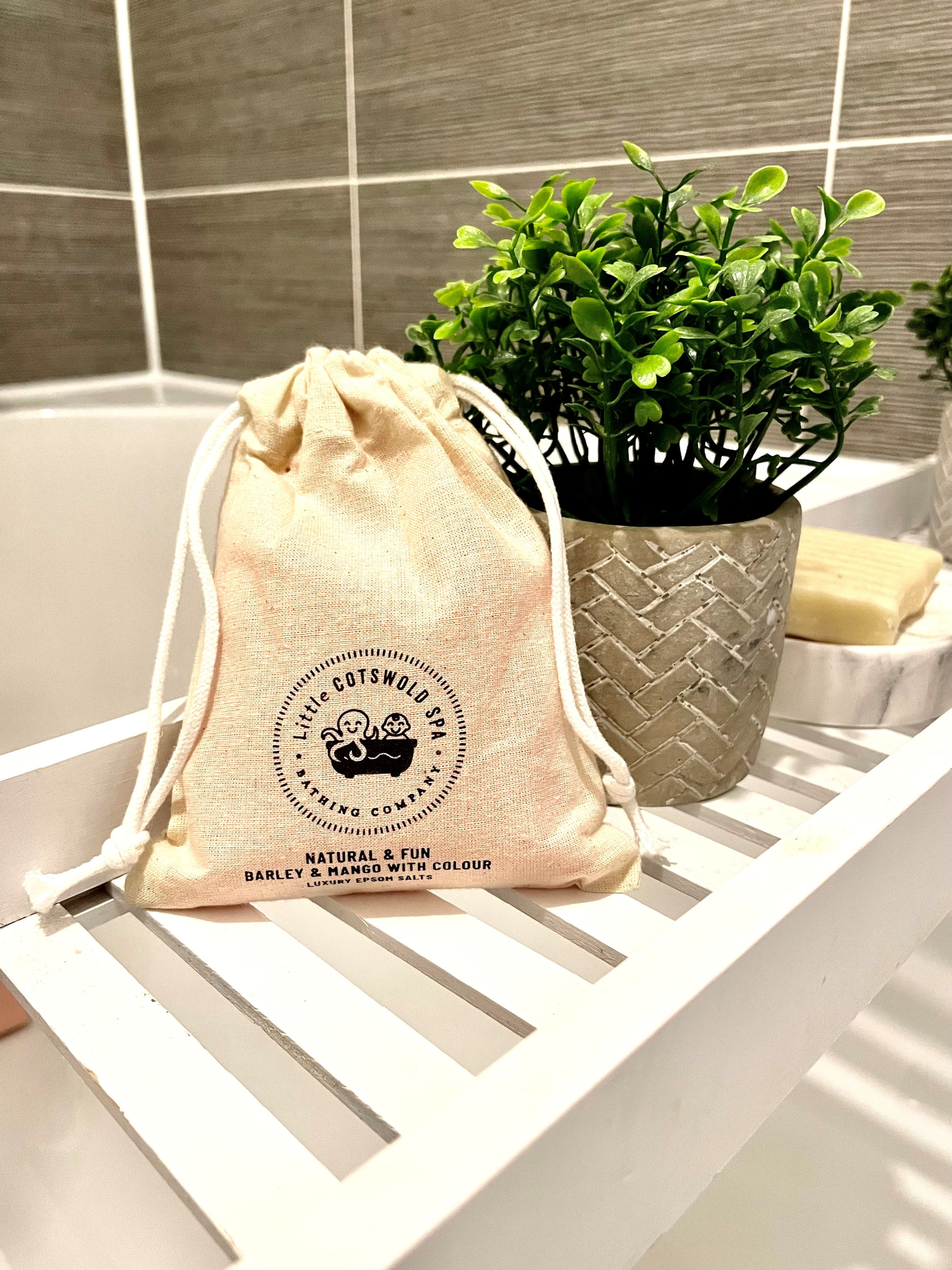 Natural & Fun Epsom Salts Cotton Pouch (Red Bath) with Barley & Mango (250g)