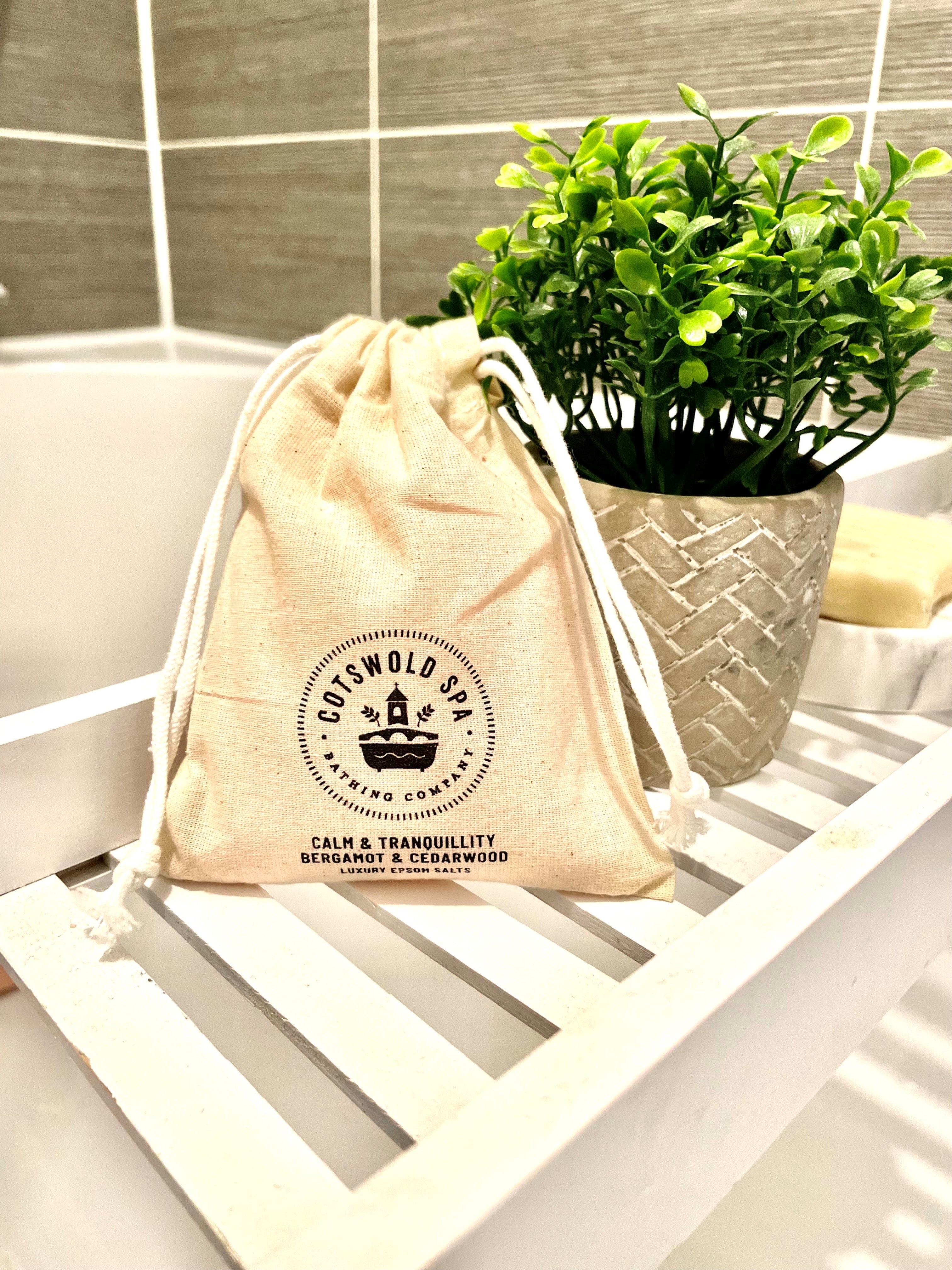 Calm & Tranquillity Epsom Salts Cotton Pouch with Bergamot & Cedarwood (250g)